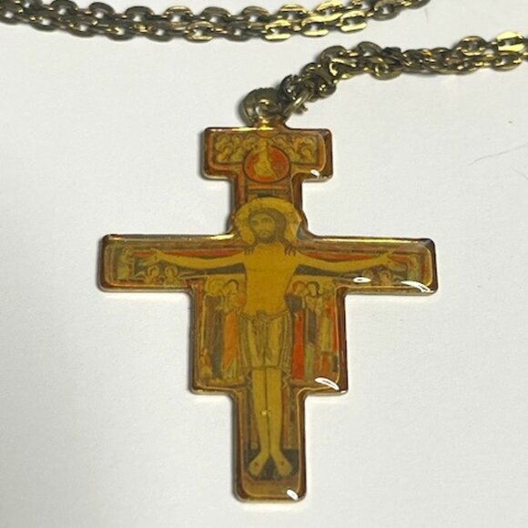VTG Crucifix Religious Jesus on Cross Pendant Necklace w/19.5" Gold Tone Chain - Picture 1 of 13